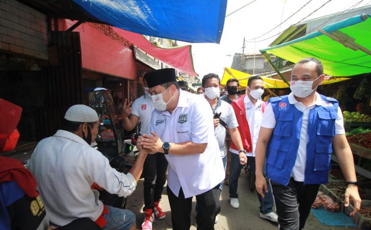  Calon Presiden dan Calon Walikota Makassar Blusukan Bareng di Pasar Pannampu