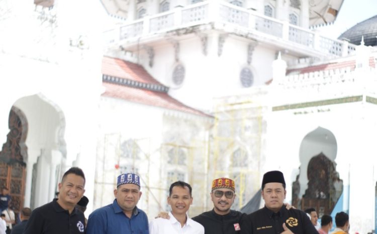  Ketum PSI Giring Ganesha Tiba di Aceh, Shalat Jumat di Masjid Raya Baiturrahman