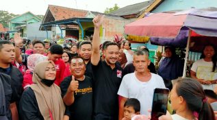 Ngamen Solidaritas, Giring Ganesha Bikin Heboh Masyarakat Cirebon