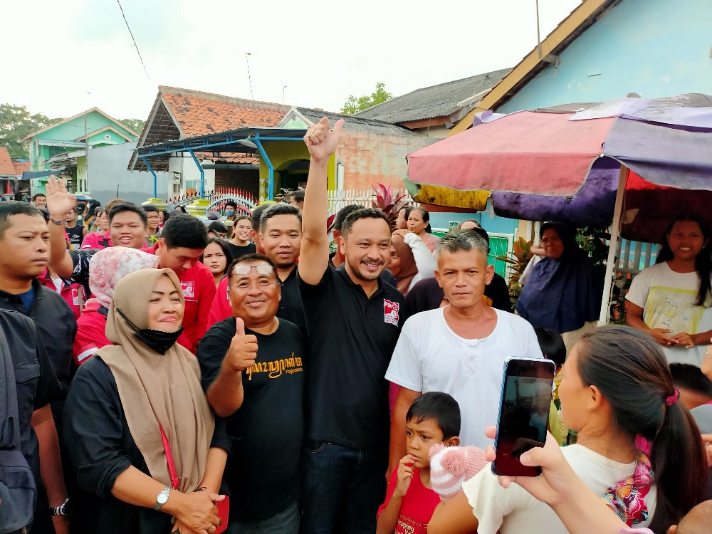  Ngamen Solidaritas, Giring Ganesha Bikin Heboh Masyarakat Cirebon