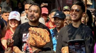 Bersama Giring Ganesha, Ketum PSI Kaesang Pangarep Temui Relawan Seknas Jokowi di Jakarta!