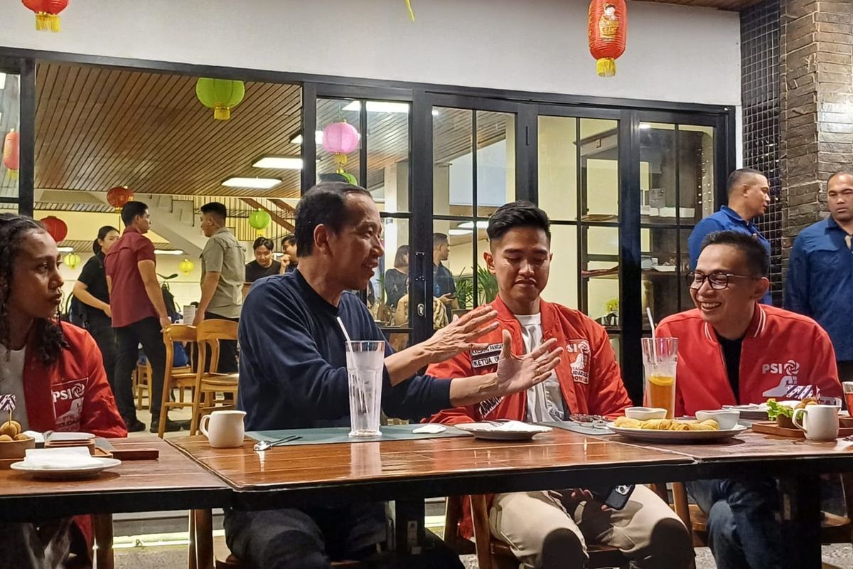  Malam Mingguan Bersama Kaesang-Giring, Jokowi: Saya Diundang